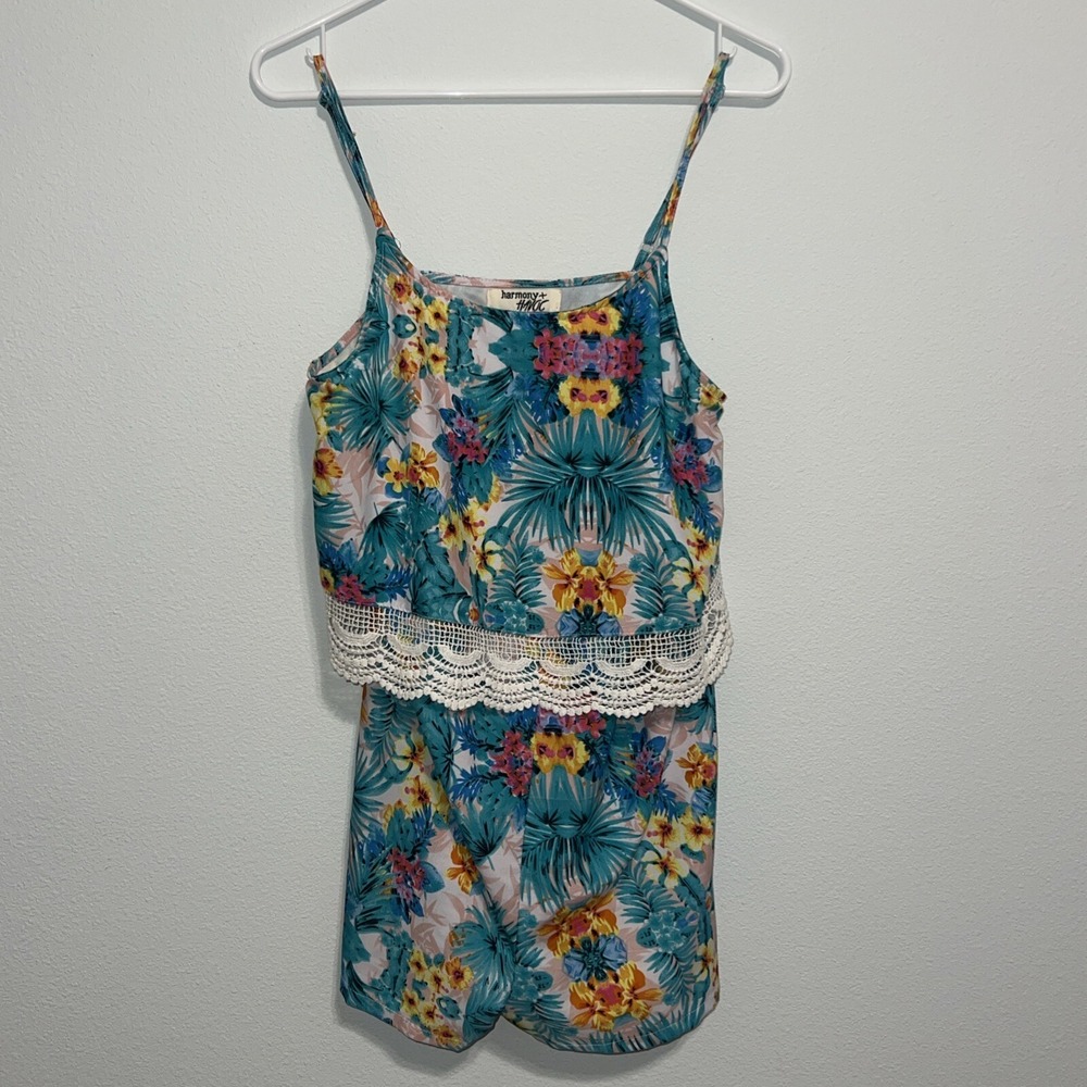 HARMONY + HAVOC FLORAL striped cold shoulder shorts romper jumpsuit, sz M
